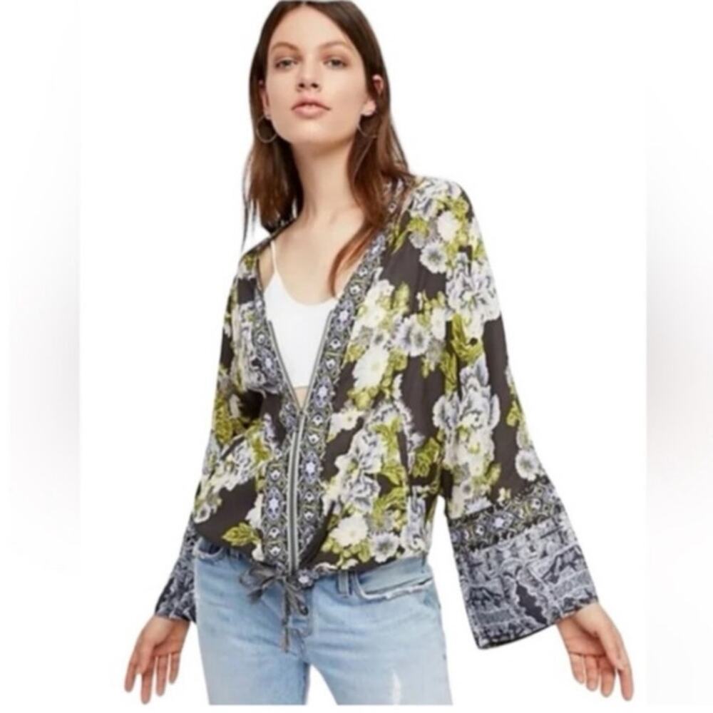 Free People Boho Wildflower Cinched Kimono Zip Front Top Jacket Size XS/Small